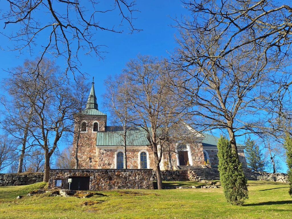 Uskelan kirkko
