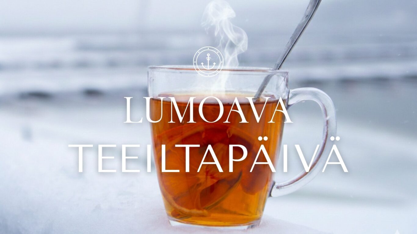 Höyryävä teekuppi talvisessa Mathildan Marinan satamassa