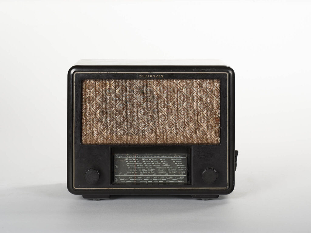 Saksalainen radio 1940-luvulta.