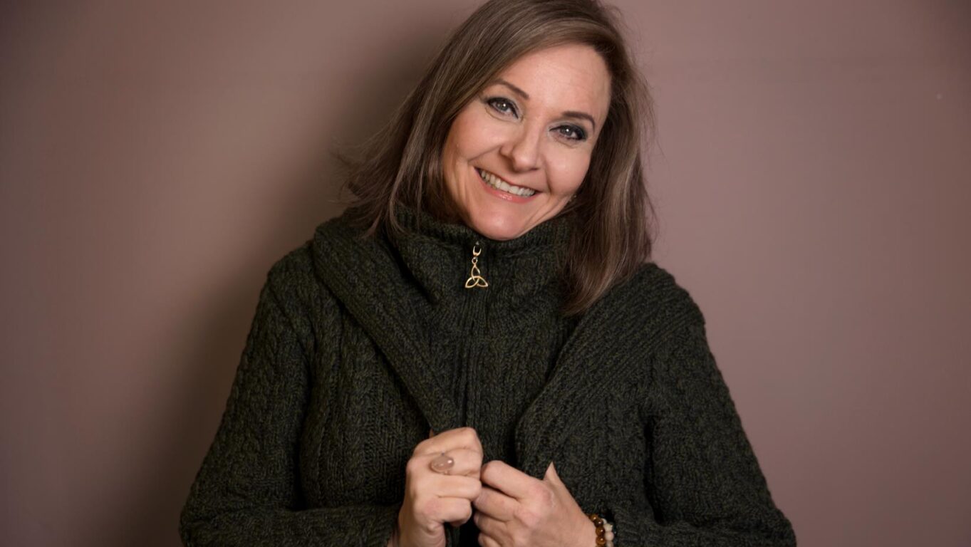 Rakkausvalmentaja Mia Halonen puhuu rakkaudesta ja ystävyydestä.